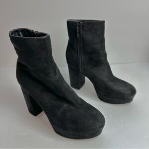 Lulus Platform Booties Women's size 8.5 Shoes Block Heel Suede Black Vegan